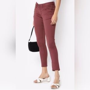 Jeans Womens /Juniors Kensie size 6/28 style ankle mid rise New with out tags